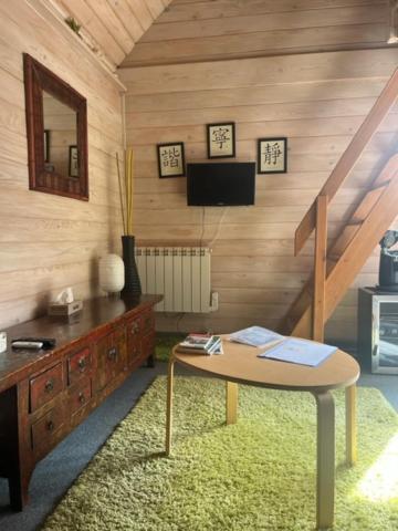 Gite Et Chambre D'Hote Gussignies 外观 照片