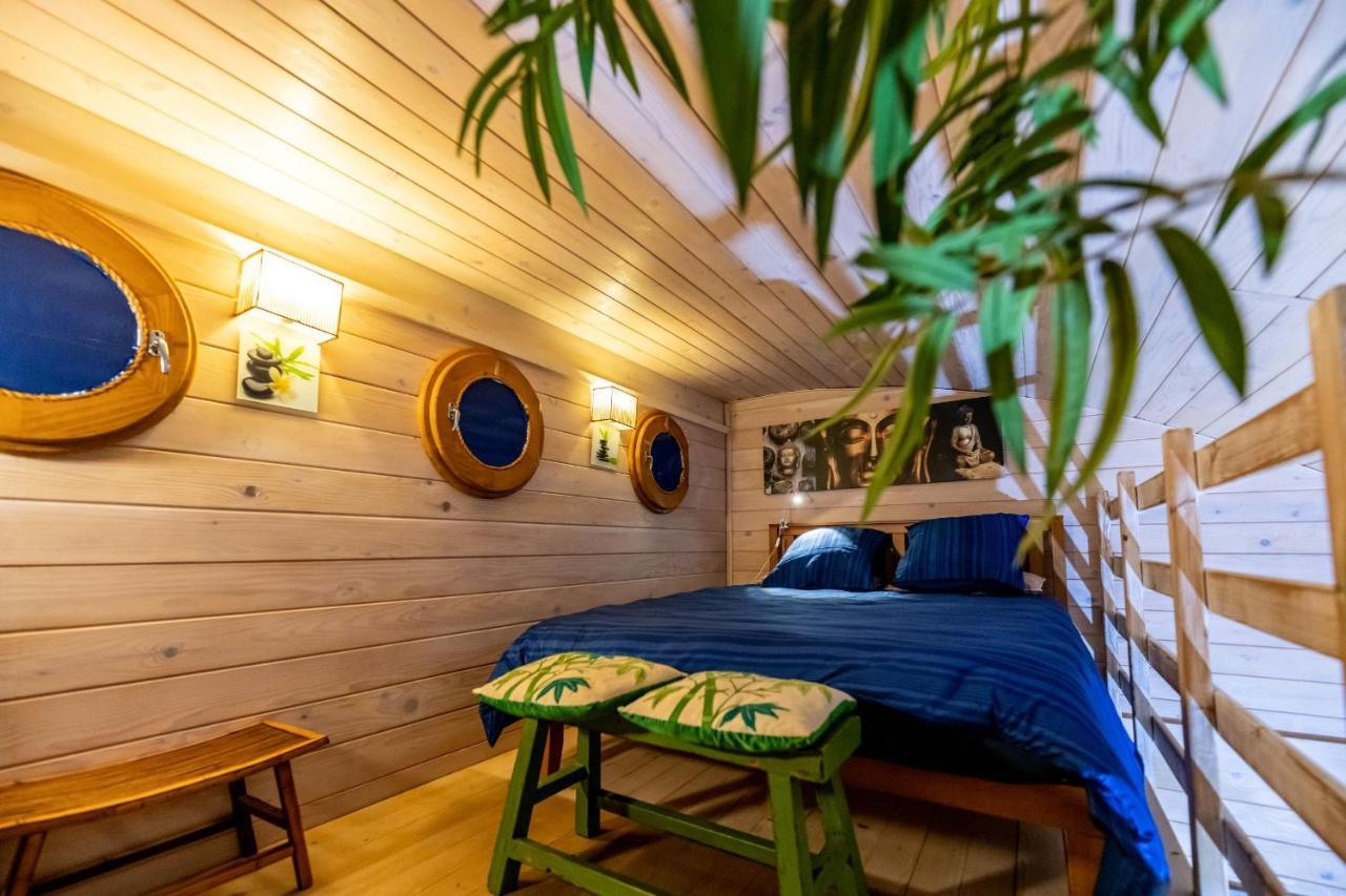 Gite Et Chambre D'Hote Gussignies 外观 照片