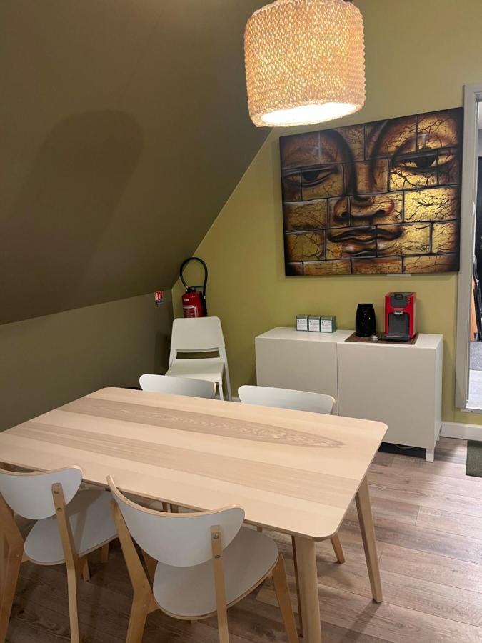 Gite Et Chambre D'Hote Gussignies 外观 照片