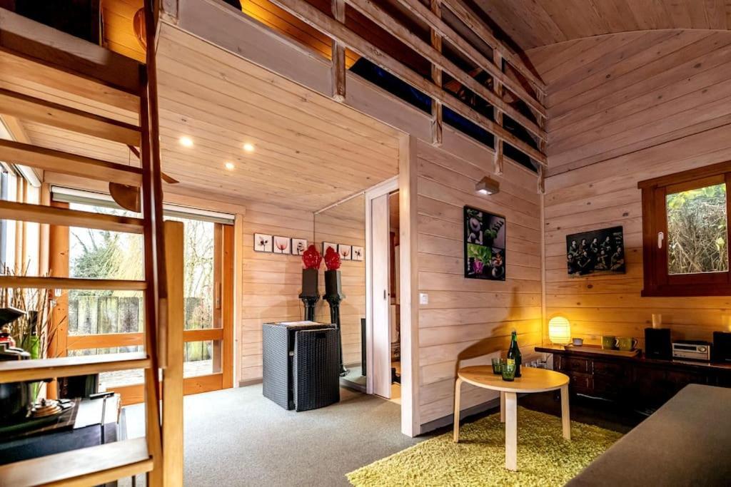 Gite Et Chambre D'Hote Gussignies 外观 照片