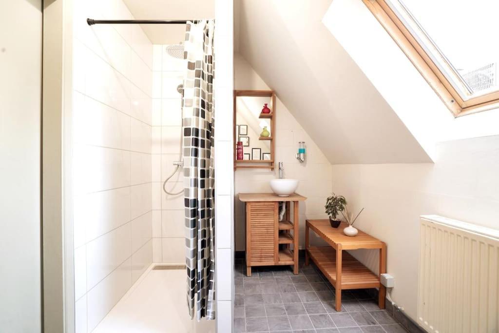 Gite Et Chambre D'Hote Gussignies 外观 照片
