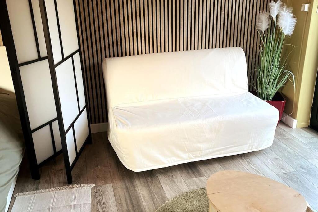 Gite Et Chambre D'Hote Gussignies 外观 照片
